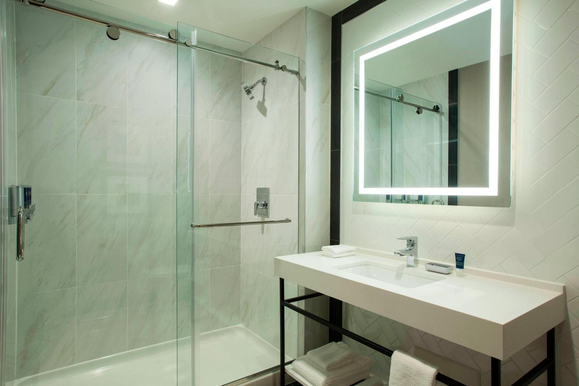 Four Points By Sheraton Manhattan Midtown West New York City Exterior photo